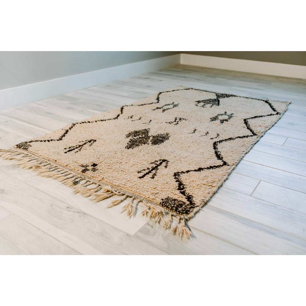 Skull Island Vintage Moroccan Rug 3'x6' (Wool) - Your Home, Refurnished